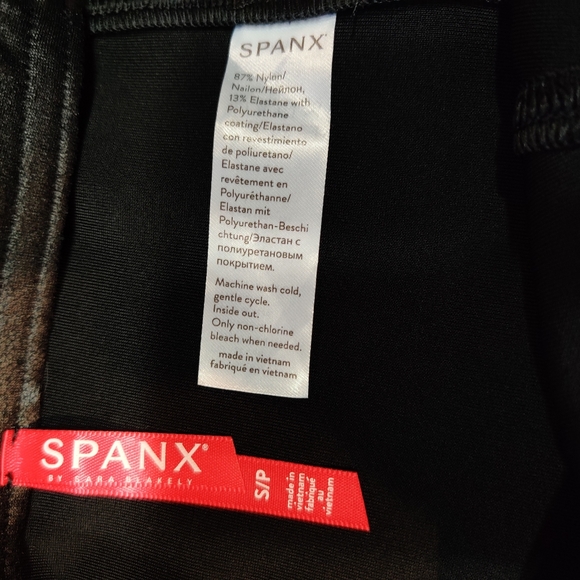 SPANX Black Faux Leather Skater Flounce Skirt - Picture 6 of 8